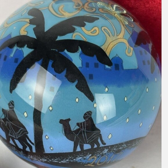 Pier 1 Li Bien Christmas Ornament Nativity Baby Jesus 3 WiseMen Glass 2017 Boxed - Picture 3 of 3
